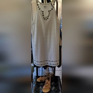 GUC White Sleeveless Dress w/neck & hem line detail